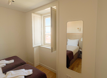 3 4 Guests with 3 Beds + Single Sofa Bed