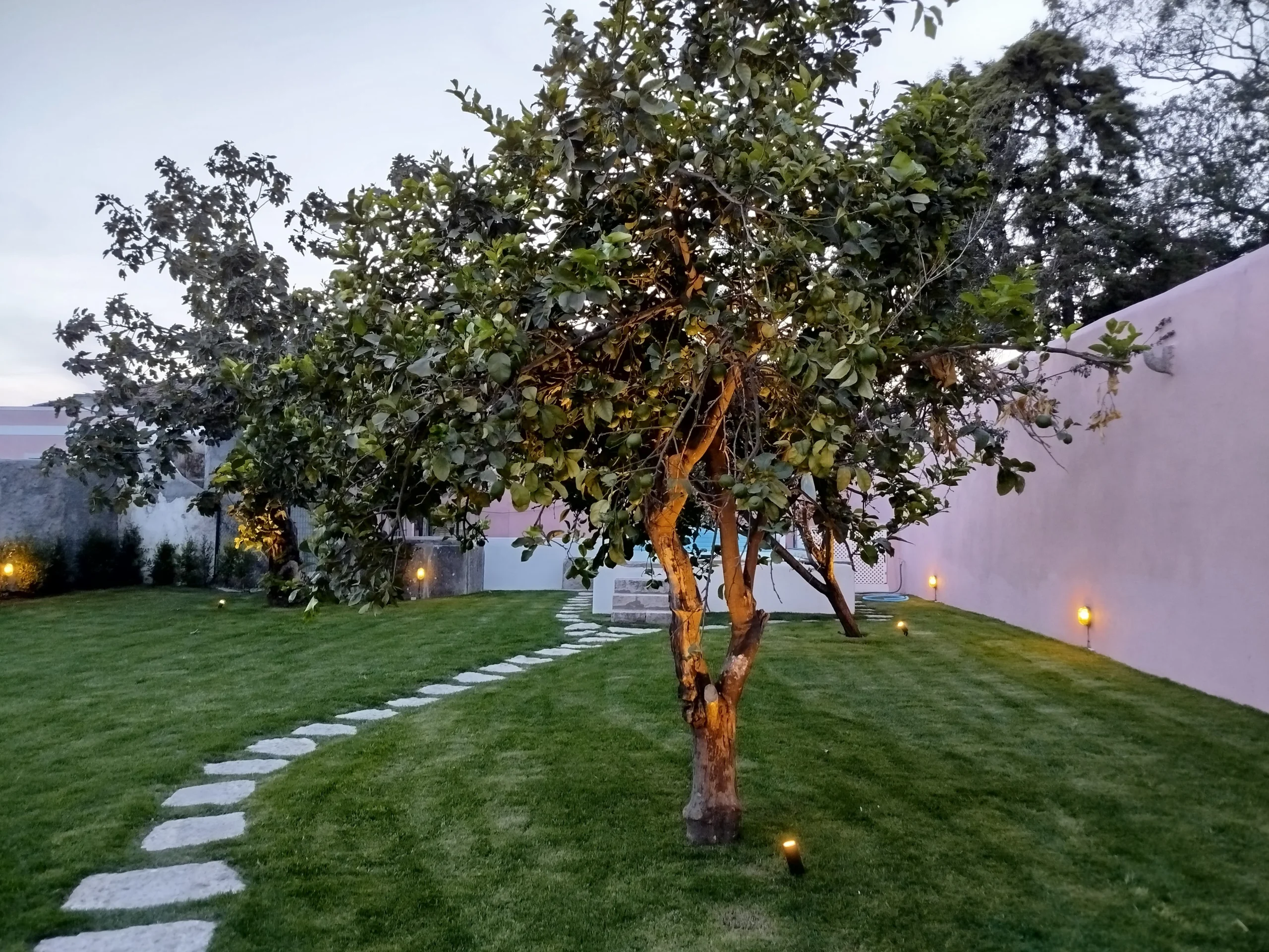 Jardim com Piscina v1 1 scaled Home