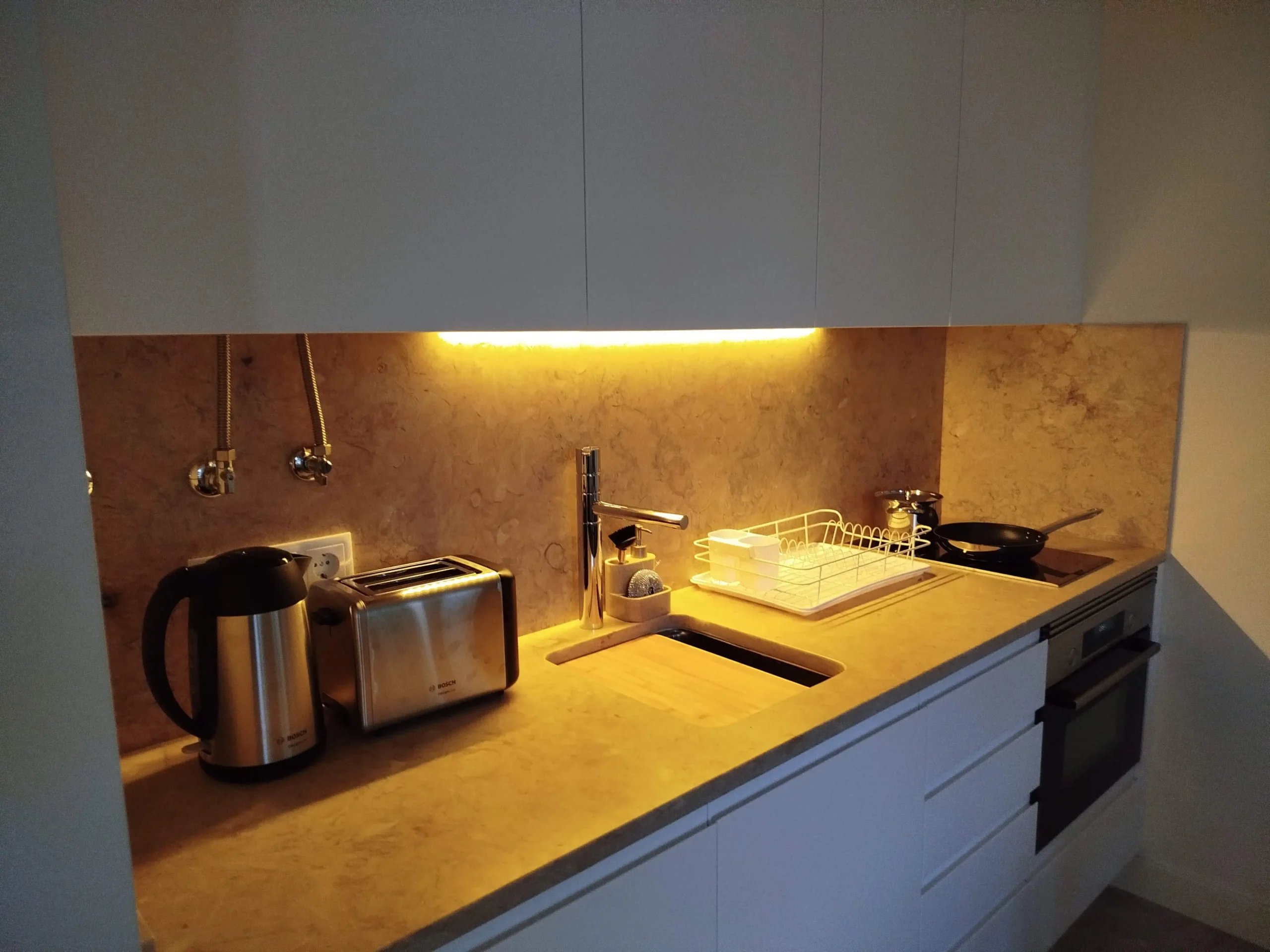 Kitchennette 2 scaled Home